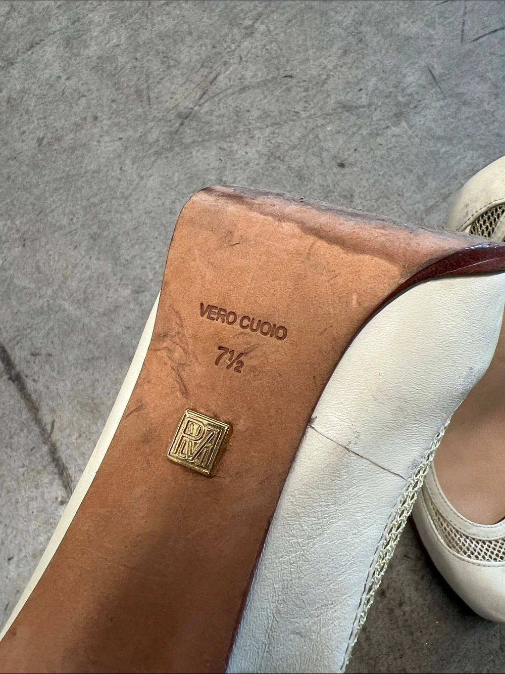 Pour La Victoire Ivory Leather & Mesh Round-Toe Flats